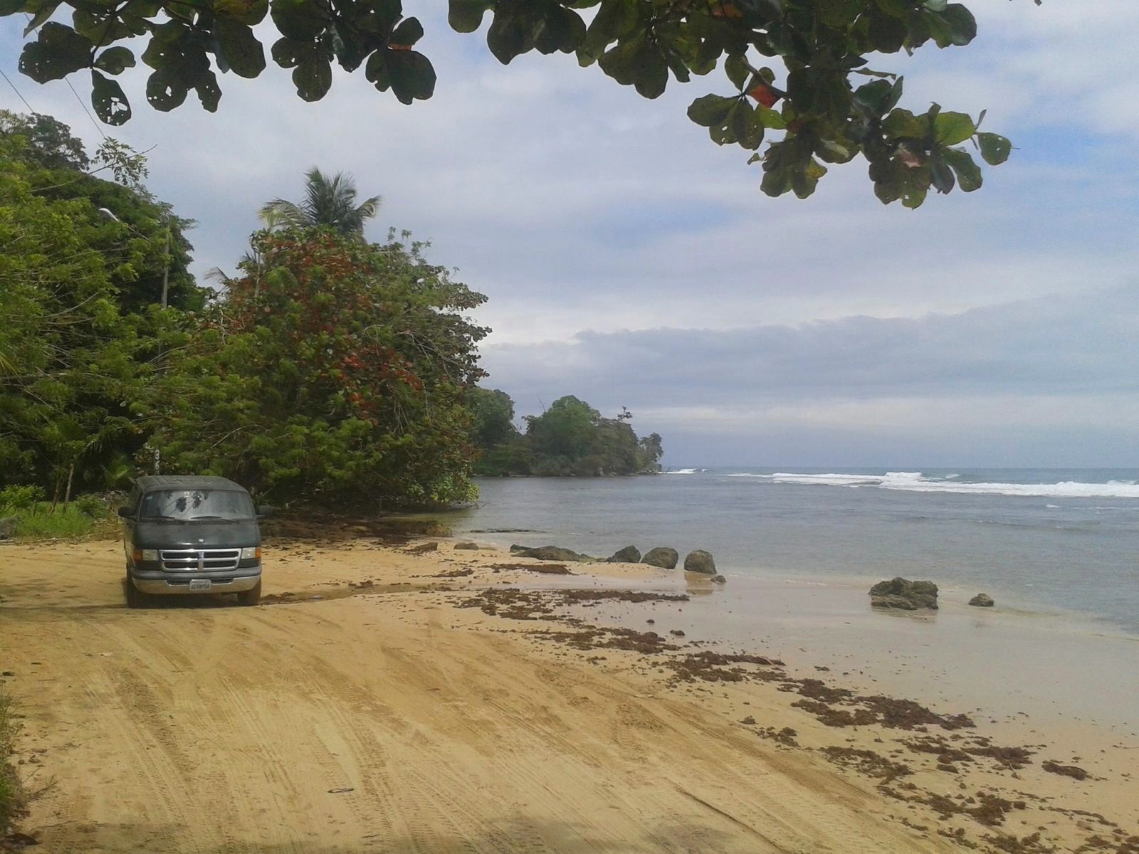 La furgoneta en la playa, Bocas del Toro, Panamá